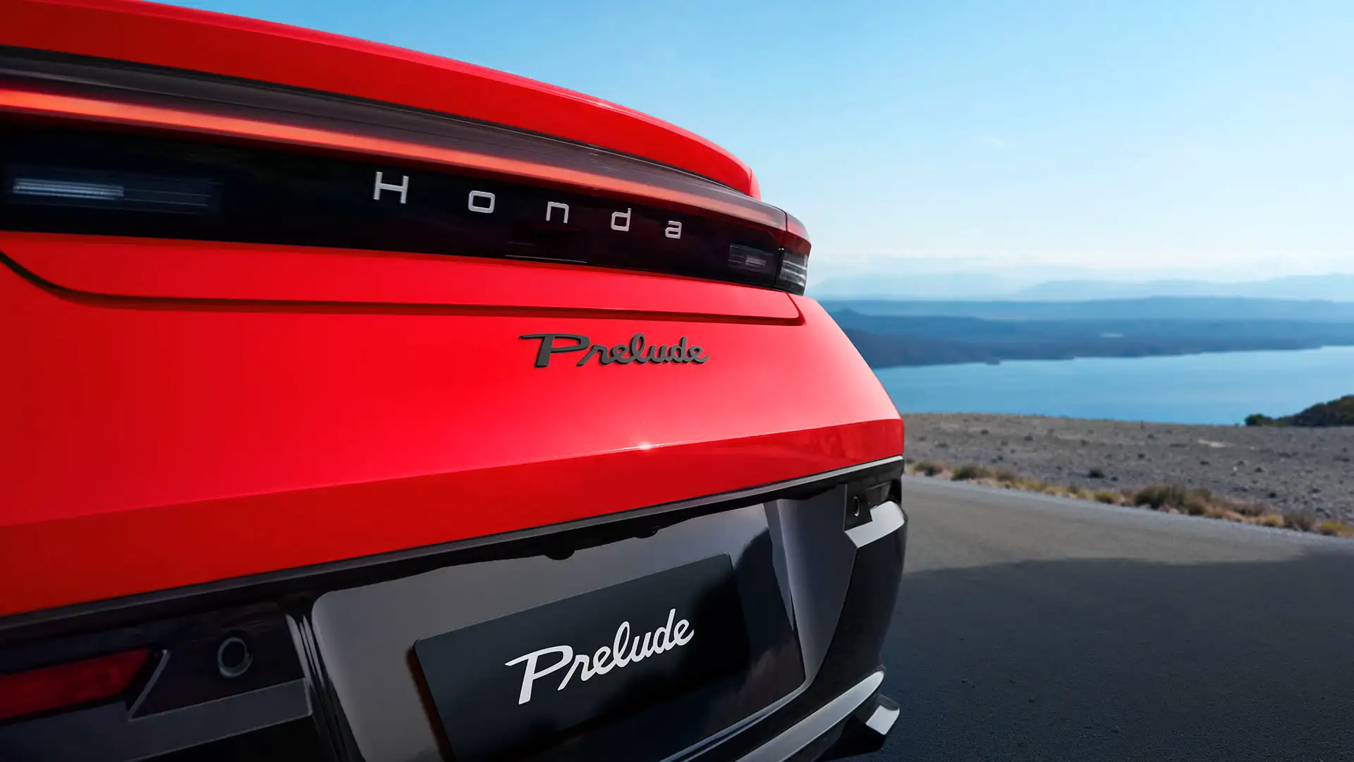 Interior do Honda Prelude com multimídia